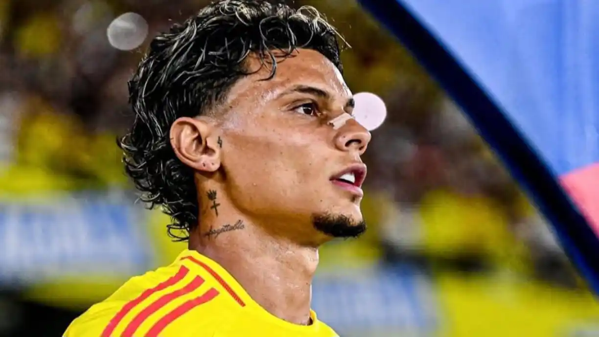 Richard Ríos faz soar os alarmes no Benfica! Médio foi alvo de ataque criminoso