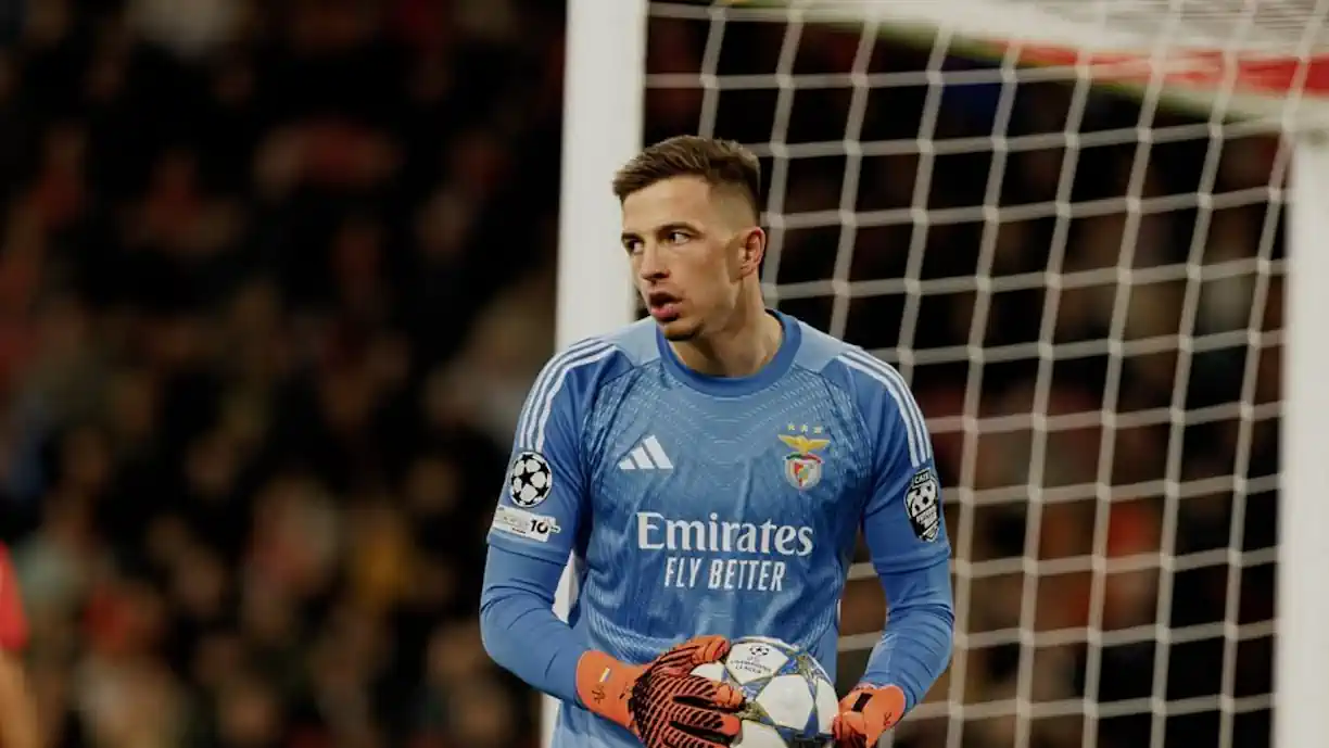 Há quem diga que Trubin desafia as leis da física! Guardião do Benfica em destaque