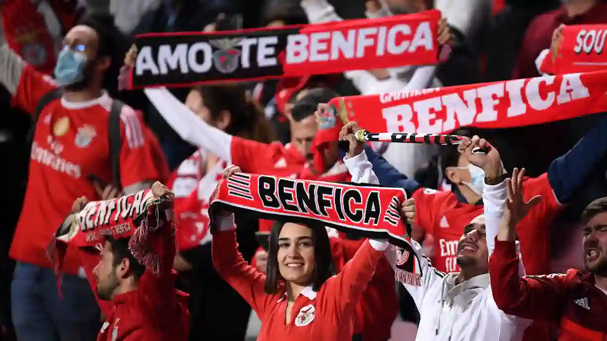 Benfica troca Luz por Leiria em gesto solidário após tempestade