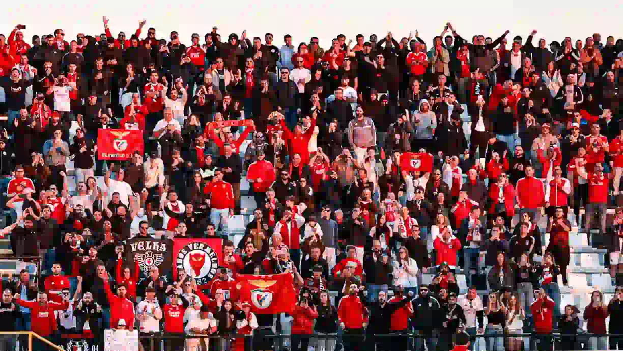 Benfica ganha em casa na Liga dos Campeões (3-1) e continua imbatível