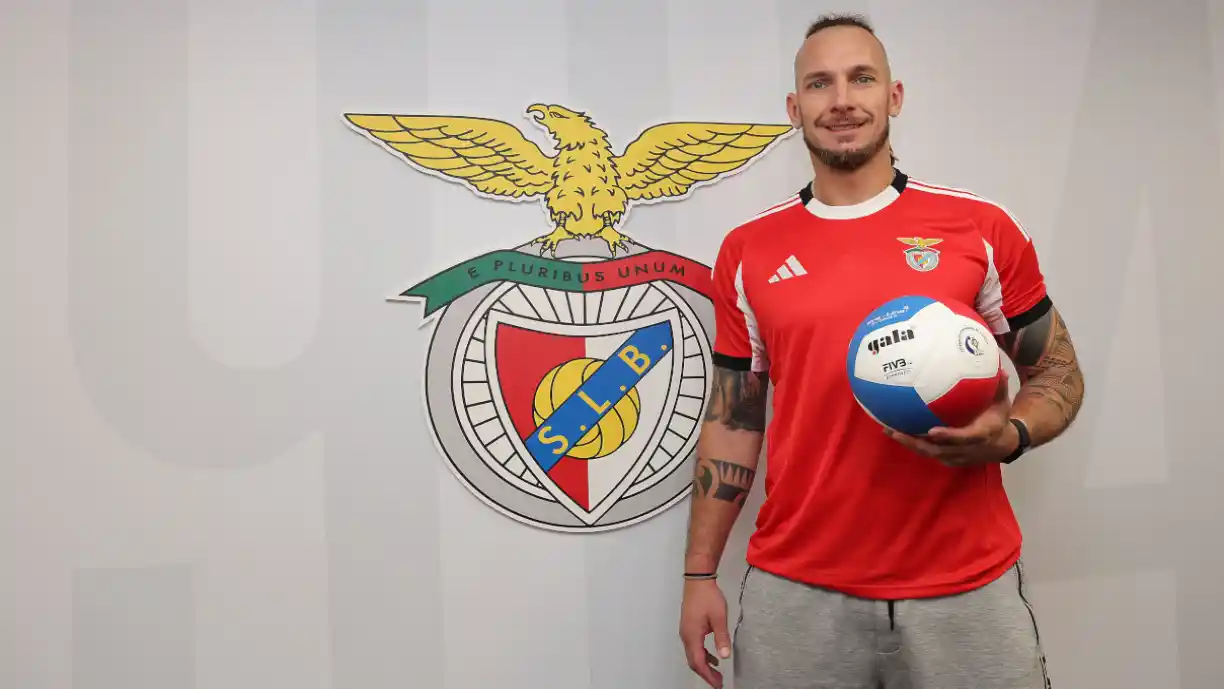 Exclusivo Glorioso 1904 - Benfica pronuncia-se sobre futuro de Felipe Banderó