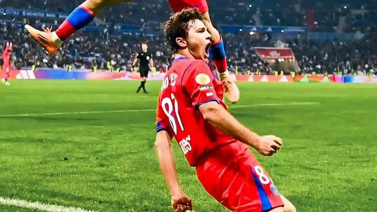 João Neves reflete sobre o percurso após saída do Benfica: "Senti o maior alívio..."