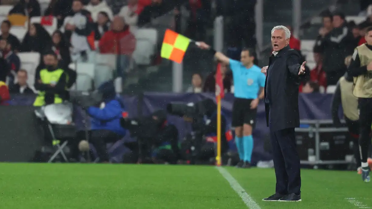 Depois do Benfica – Casa Pia, José Mourinho aborda continuidade nas águias: "Duro"