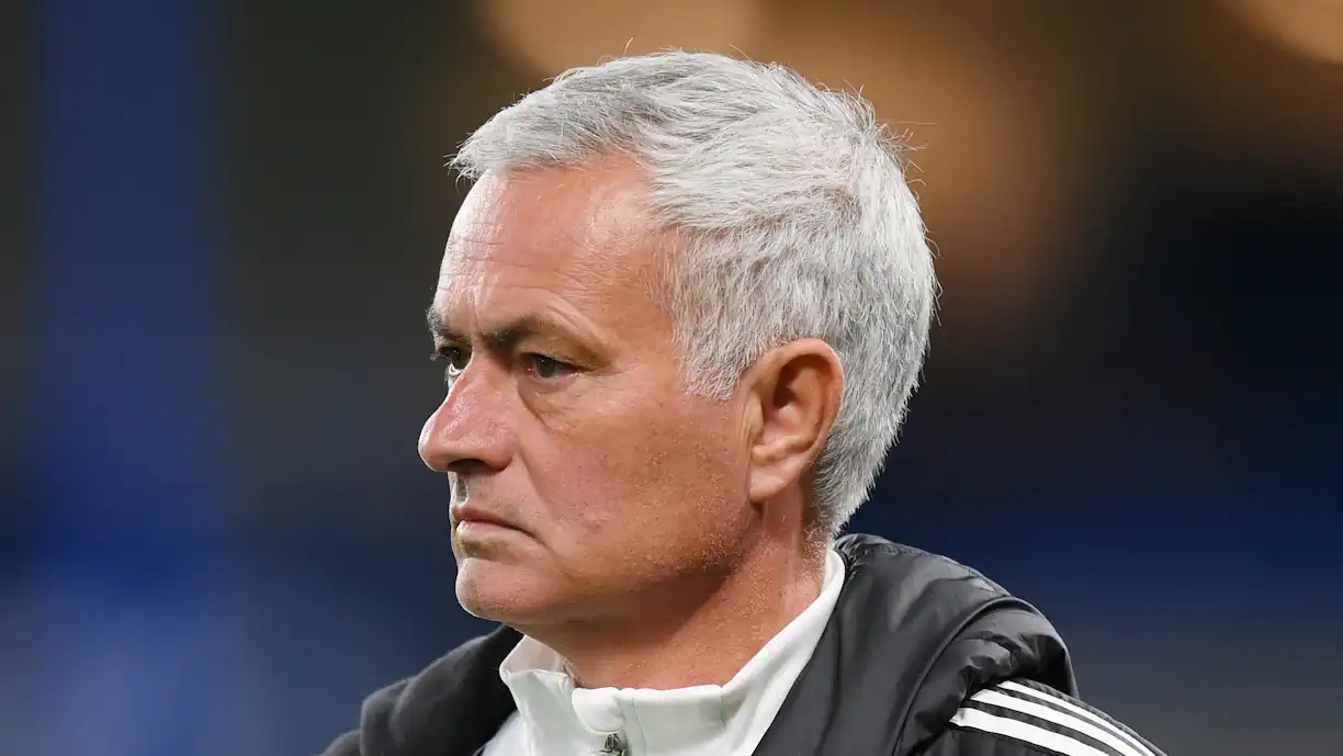 Mourinho perde dois titulares por lesão para o Arouca - Benfica