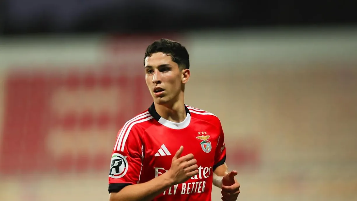 Custou milhões ao Benfica no verão e pode estar de saída por causa de... José Neto