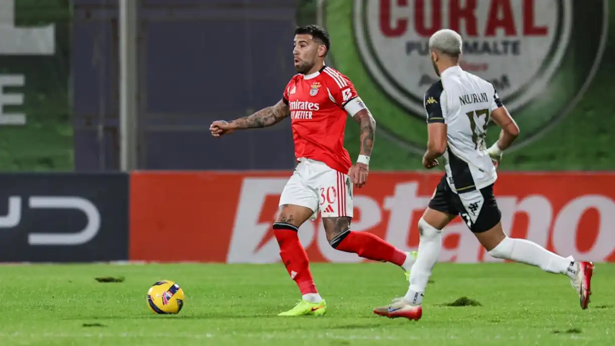 Benfica apanha susto de todo o tamanho frente ao Nacional, mas salva-se nos descontos