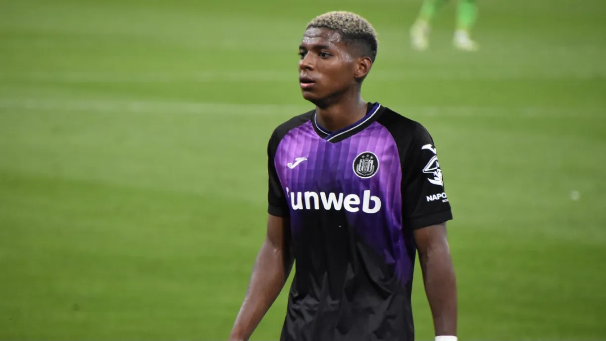 Nilson Angulo interessa, mas Benfica tem concorrência de peso