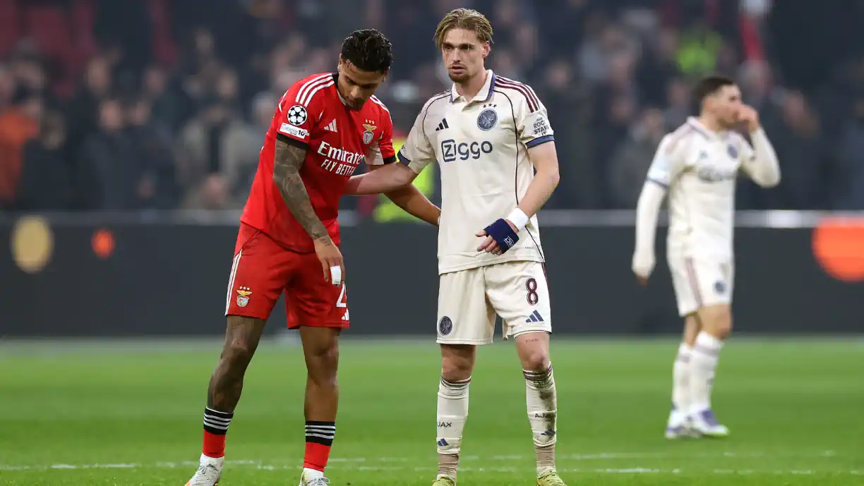 Richard Ríos falha o Nacional - Benfica e há quem atire: "Chorar"