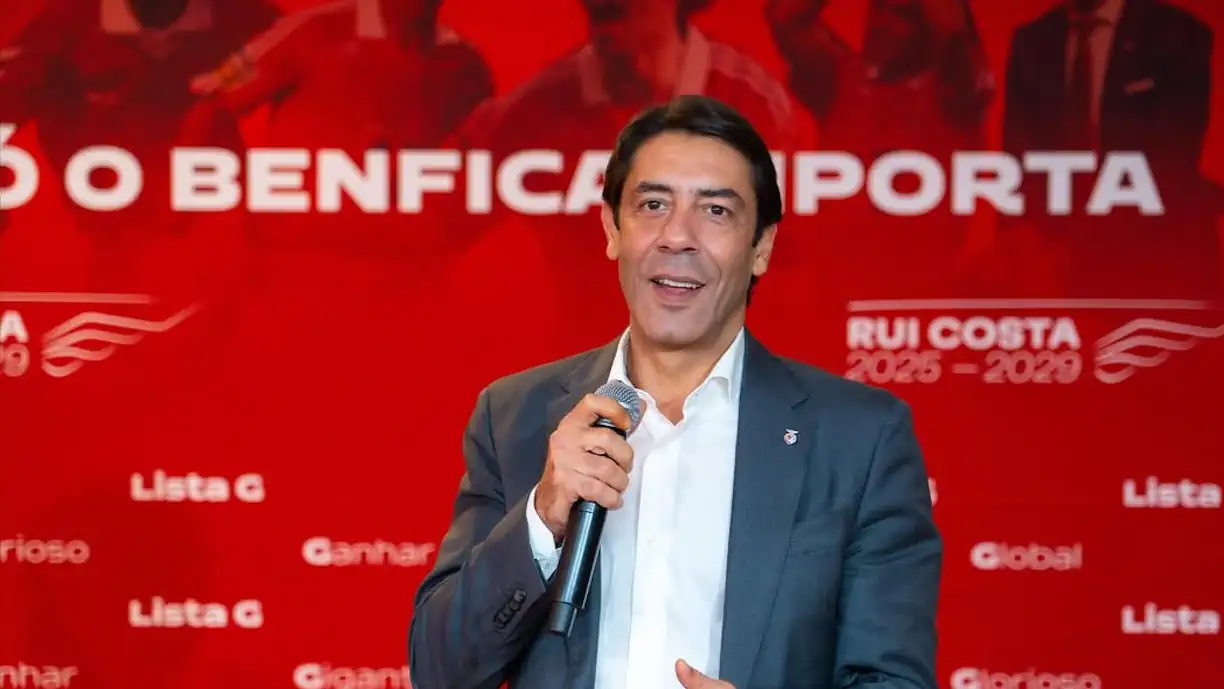 Talento do Benfica alcança marco importante e Rui Costa já 'esfrega as mãos'