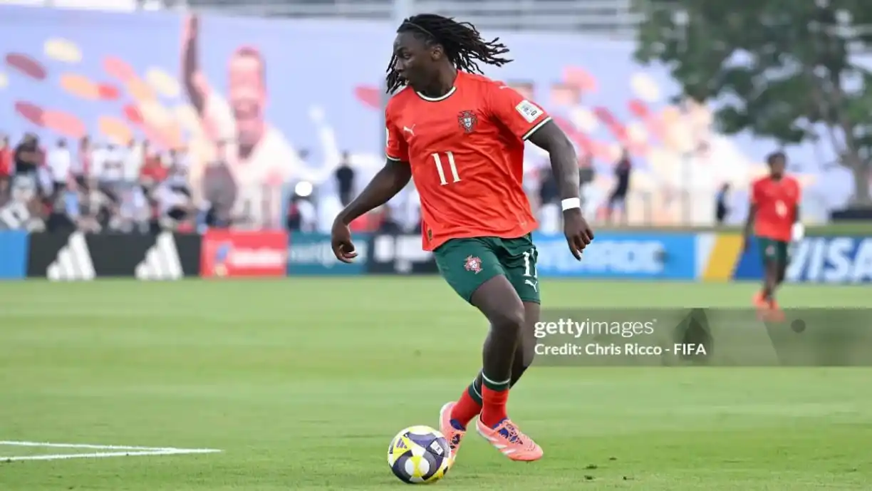 A brilhar por Portugal, Stevan Manuel partilha conversa com ex Benfica: "Continuar assim..."