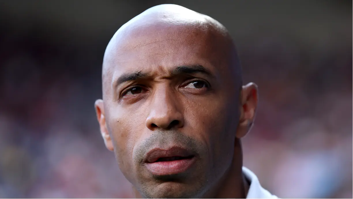 Thierry Henry fala sobre o Benfica e dá que falar: "Repetir os mesmos erros?"