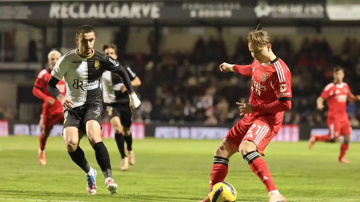 Benfica a par de mais atualizações sobre provável saída de Schjelderup