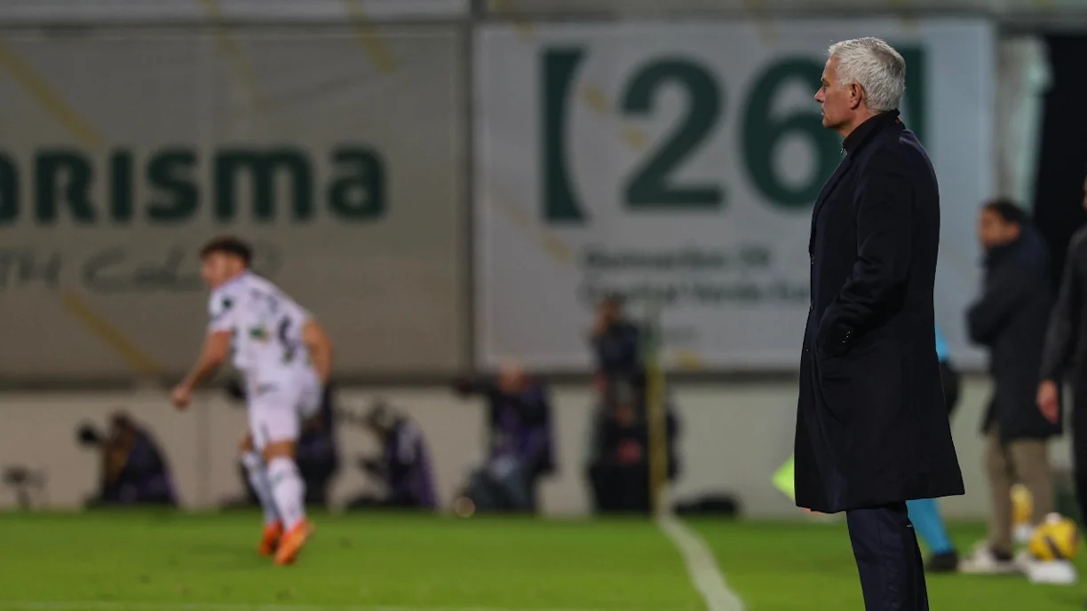 José Mourinho deixou aviso aos jogadores após o Farense – Benfica (Vídeo)