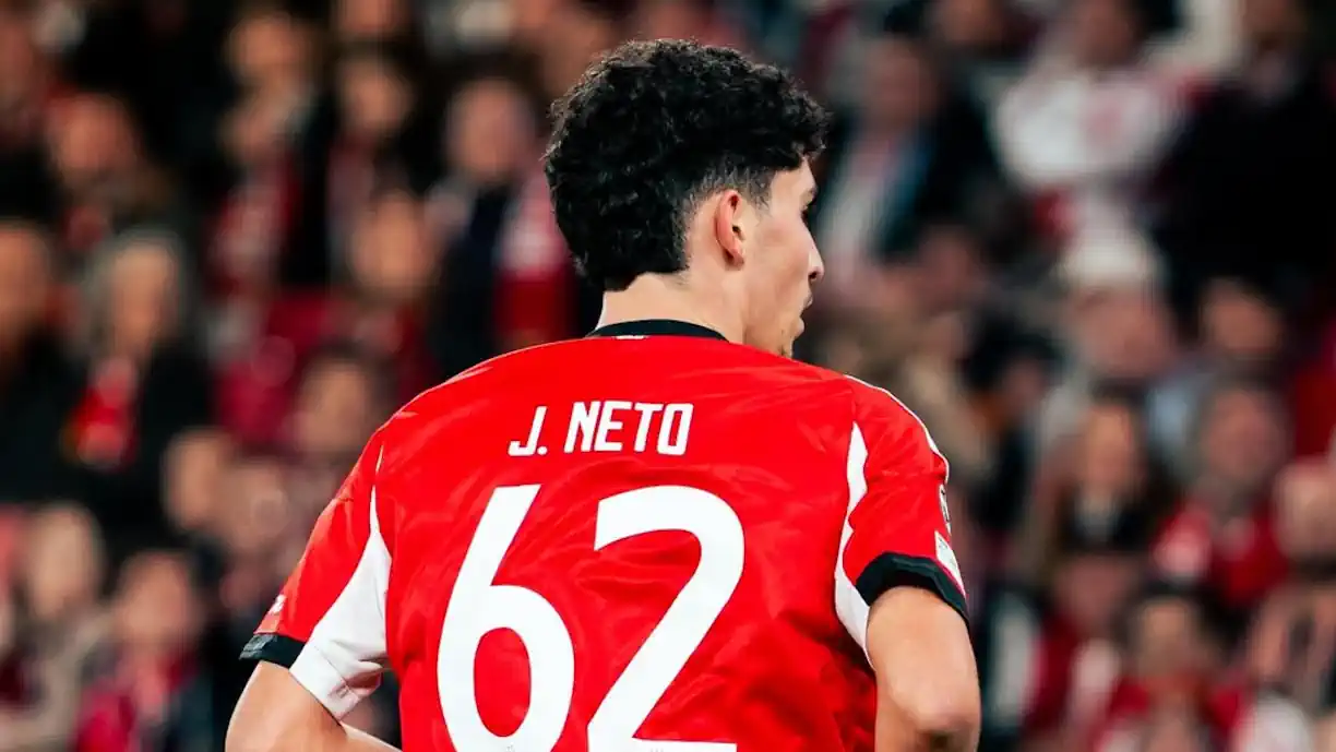Benfica toma decisão importante sobre futuro de José Neto