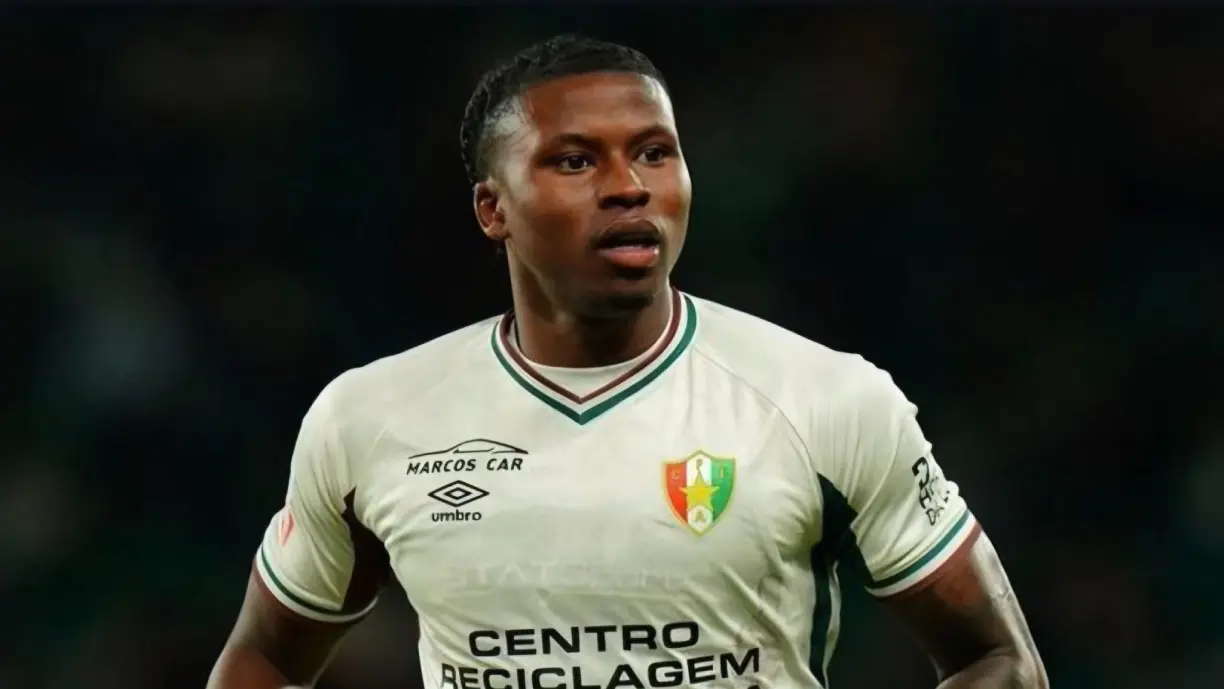 Com Sporting e Porto na jogada, Benfica recebe má notícia sobre Sidny Cabral