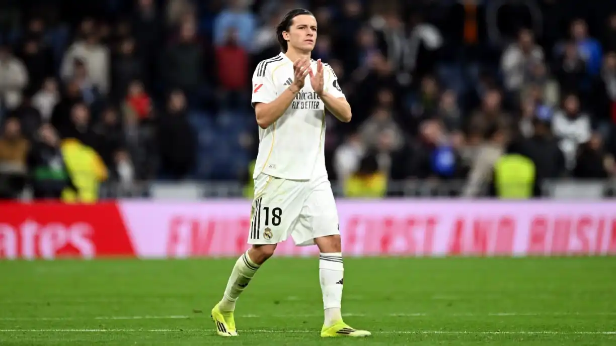 À porta de mais um duelo na Liga dos Campeões, Carreras corre contra o tempo para ter luz verde do Real Madrid