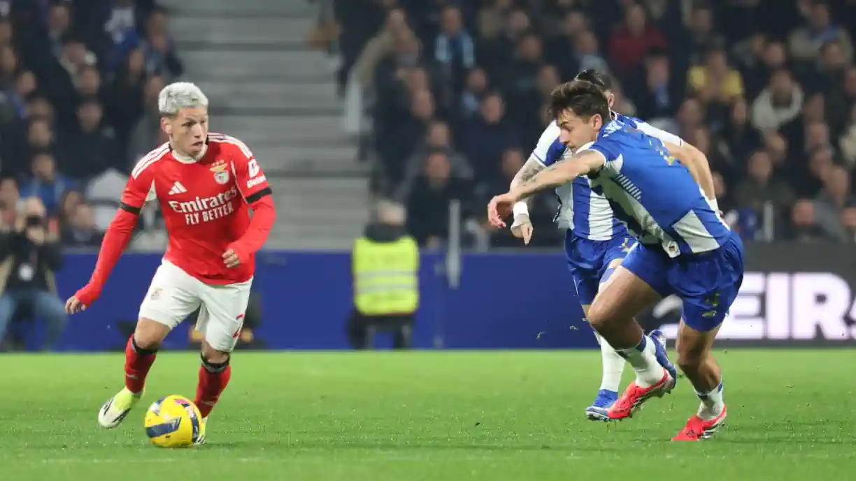 Provocação? Ex guarda-redes do Porto recorda título na 'casa' do Benfica: "Foi fantástico"