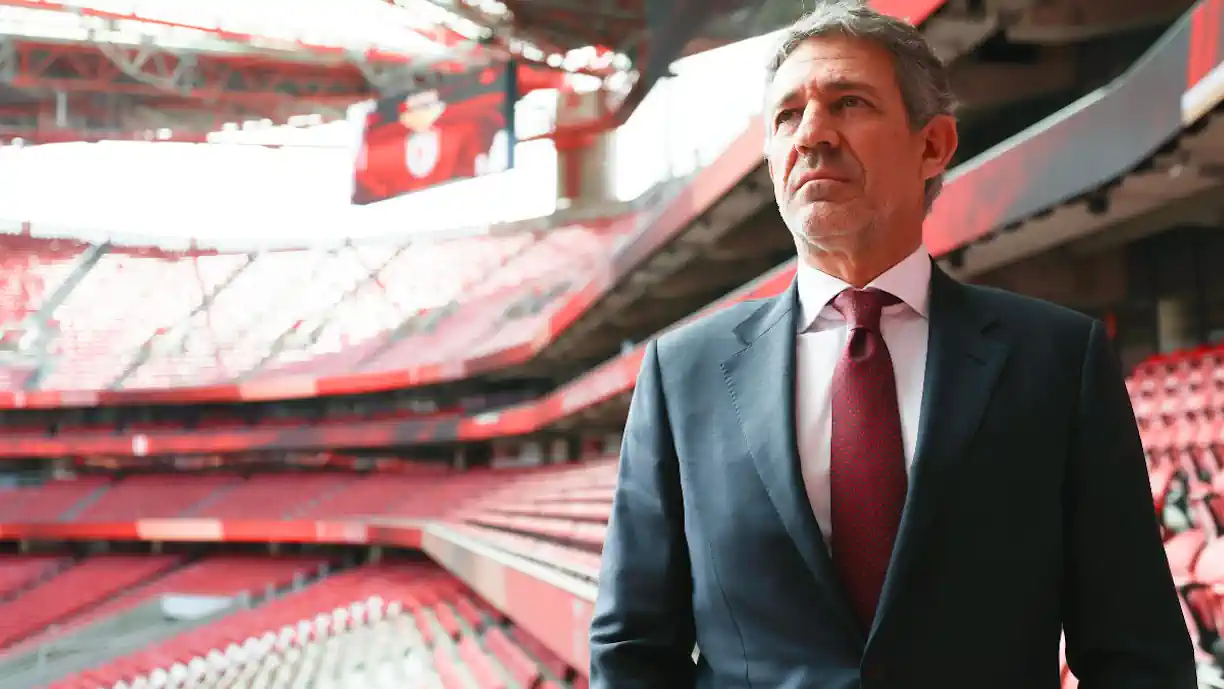 Luís Mendes deixa exigência a Rui Costa sobre futuro do Benfica: "Mão estendida"