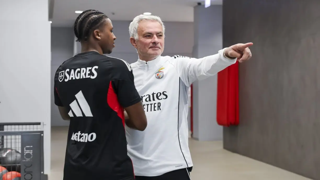José Mourinho aborda papel de Sidny Cabral no Benfica - Estoril: "Vai estar..."