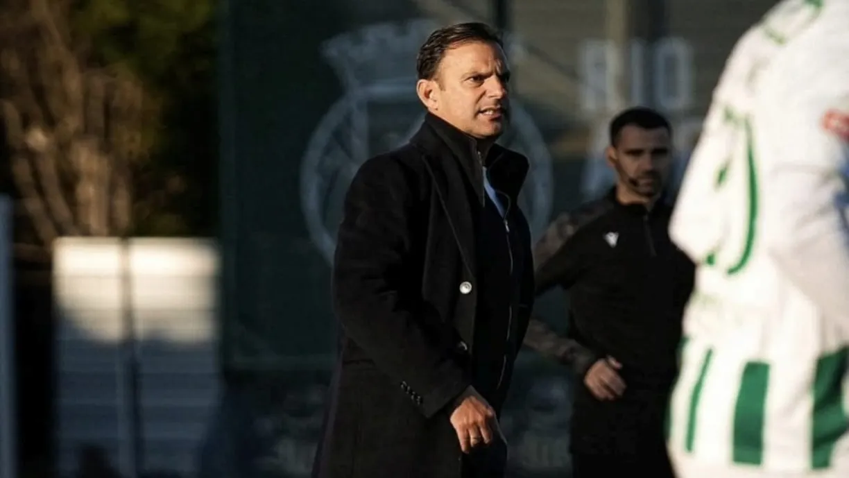 Silaidopoulos critica exibição do Rio Ave e atira: "Respeitámos demasiado o Benfica"