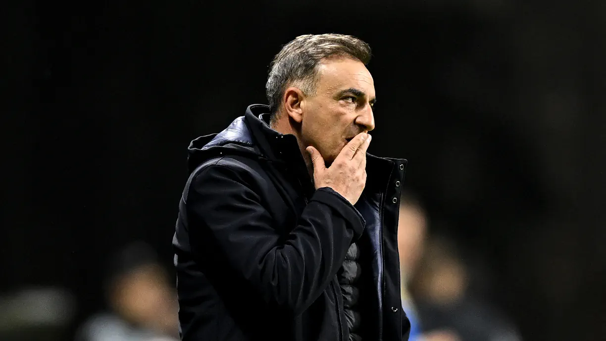 Carlos Carvalhal muito preocupado com Prestianni; Jogador do Benfica nas bocas do mundo