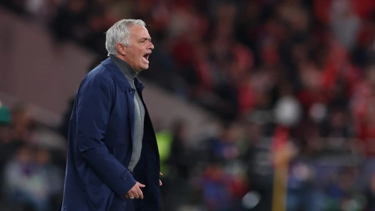 Selecionador da Suécia, Graham Potter, voltou a justificar a ausência de Samuel Dahl e respondeu a Mourinho, técnico do Benfica