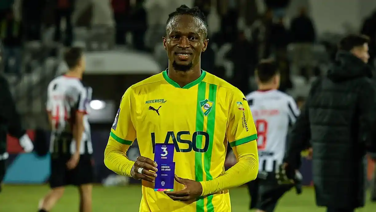 Benfica esteve muito perto de contratar Moussa Camará ao Midtjylland