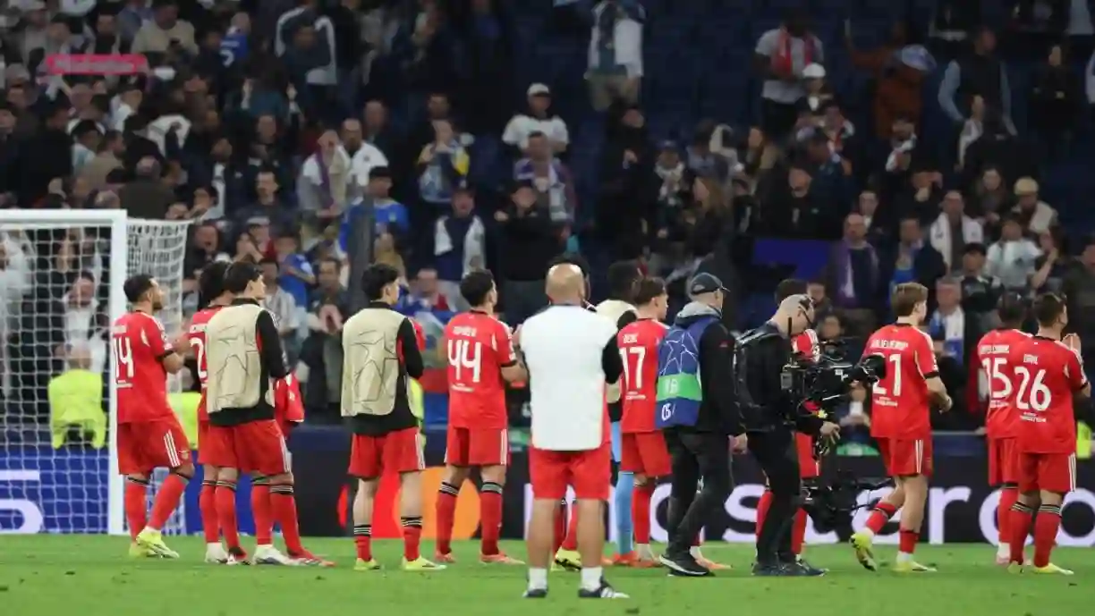 Última hora! Indiscutível do Benfica está lesionado e tem dérbi em risco