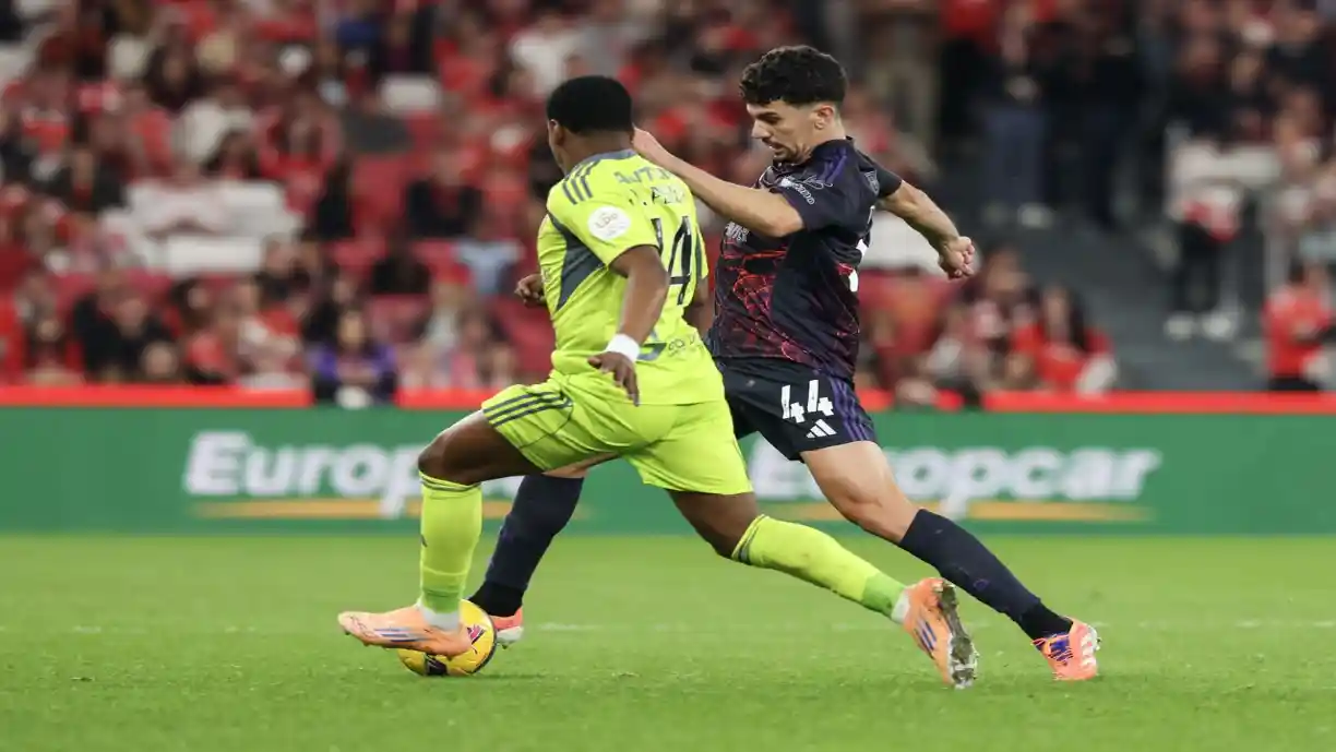 Tomás Araújo 'corre' para o Casa Pia, mas a pensar no Sporting - Benfica