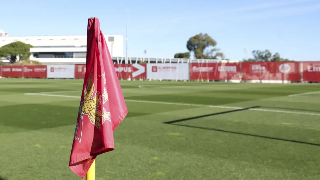 Nova desilusão no Campeonato, depois de o Benfica somar a terceira derrota consecutiva, após um golo apontado no cair do pano