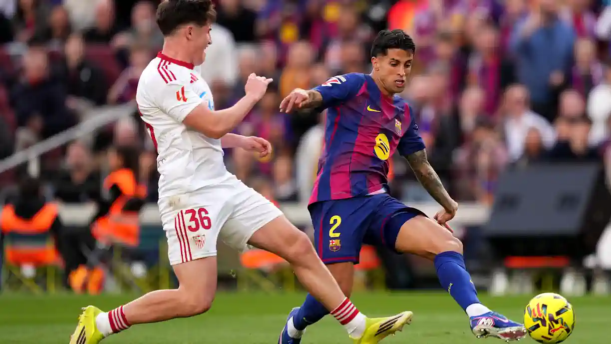 João Cancelo esplêndido em goleada contra ex Benfica no Barcelona - Sevilha