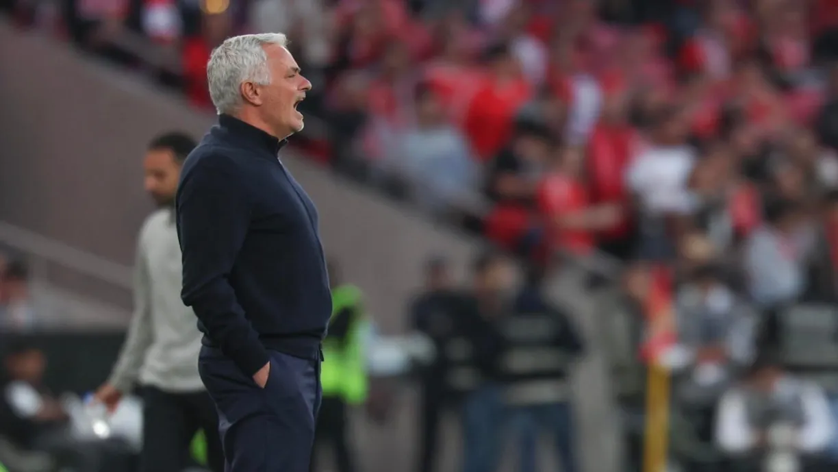 Mourinho dedica vitória do Benfica a Silvino e deixa desabafo: "Foi pesado"