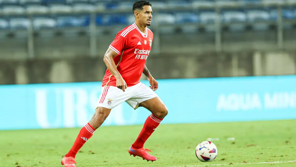 Na sua apresentação no Santos, clube onde foi formado, Lucas Veríssimo revelou que não teve muito tempo de jogo no Benfica