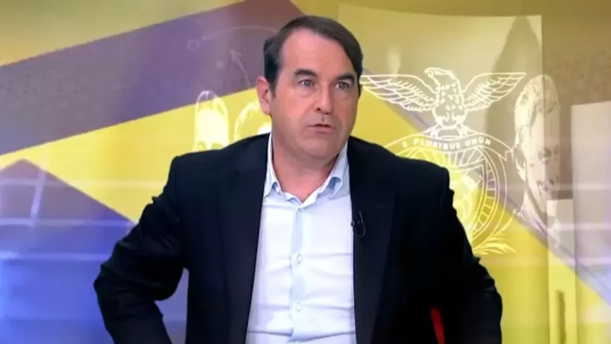 Nuno Encarnação diz que há uma pessoa no Benfica que faz lembrar José Hermano Saraiva