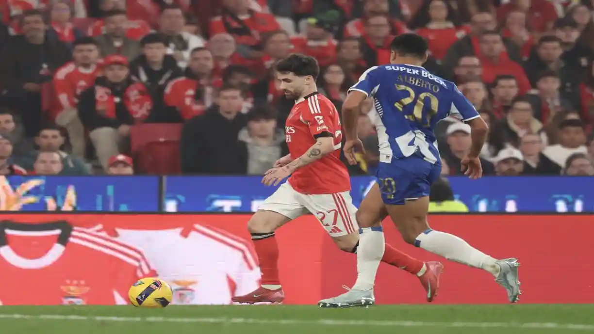 Imprensa destaca números bastante pobres que Rafa Silva apresentou no Clássico entre o Benfica e o Porto