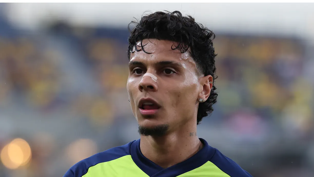 Colombianos criticam Richard Ríos após fraca exibição do médio do Benfica