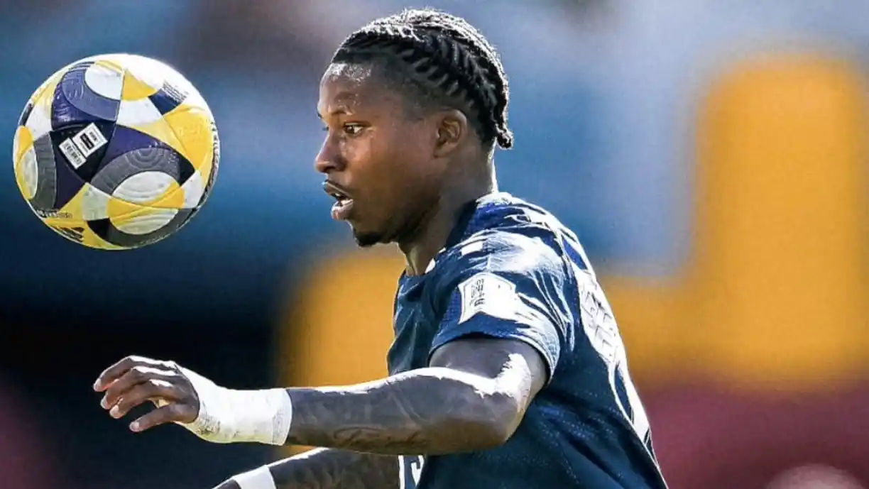 Ausente do Benfica, nesta pausa internacional, Sidny Cabral esteve em evidência no jogo de Cabo Verde. Fotografia: SL Benfica