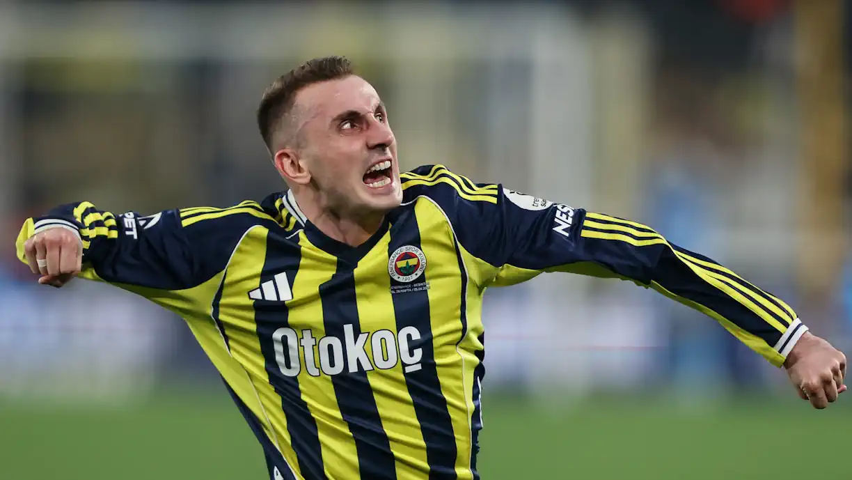 Kerem Akturkoglu fez o golo da vitória no dérbi contra o Besiktas, aos 90+11, do ex Benfica Orkun Kokçu