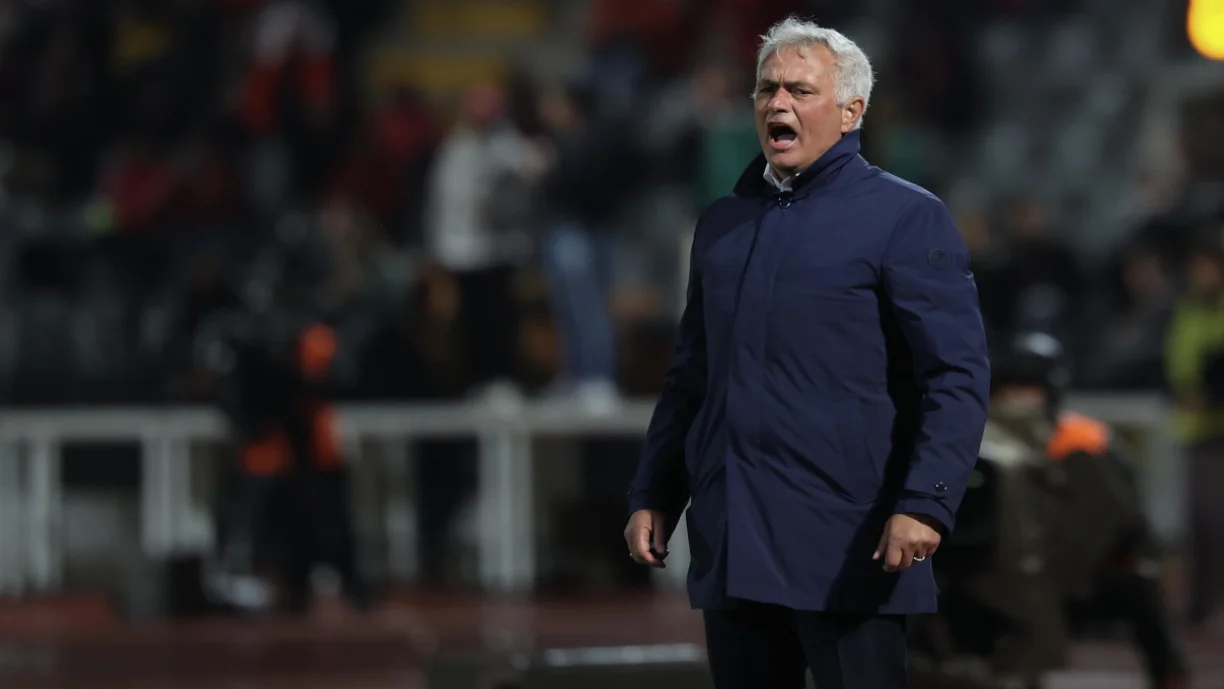 Críticas fortes de Mourinho foram dirigidas a quatro jogadores do Benfica; Saiba quem