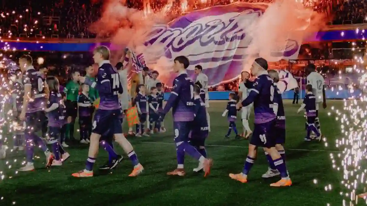 Exclusivo Glorioso 1904 - Benfica quer médio do Anderlecht, mas tem concorrência feroz