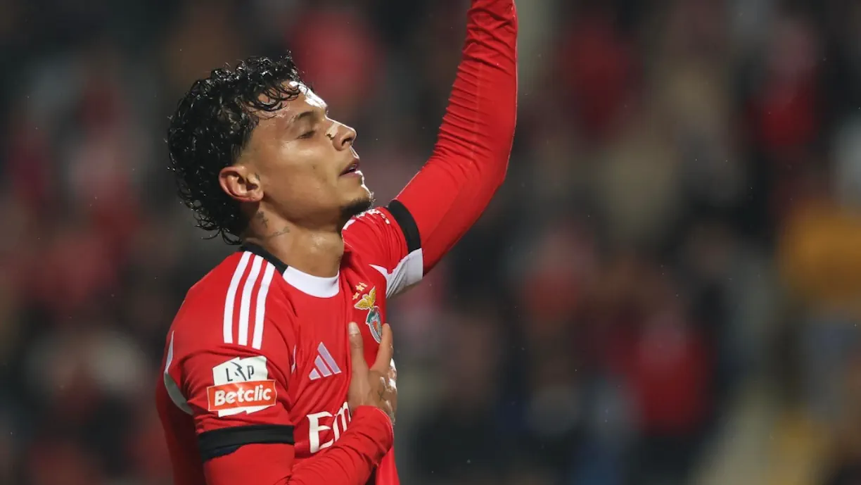 Richard Ríos destaca-se pelo Benfica e golo contra o Casa Pia permite atingir máximo na carreira