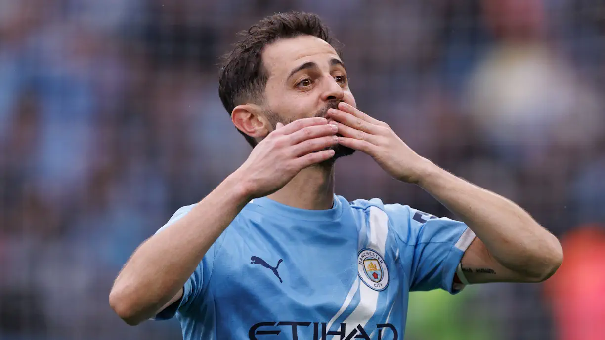 Após negar Benfica, Bernardo Silva trava negociações à espera de Mourinho