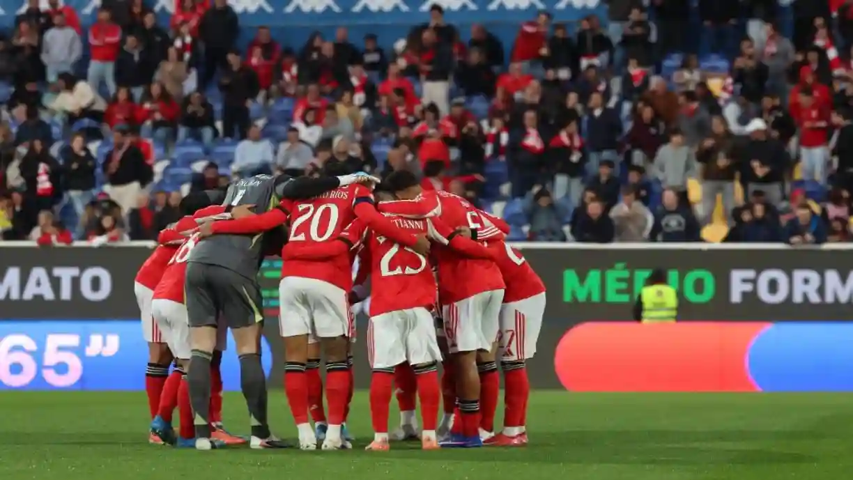 Oficial! Jogador do Benfica é chamado à Seleção, mas não vai ao Mundial