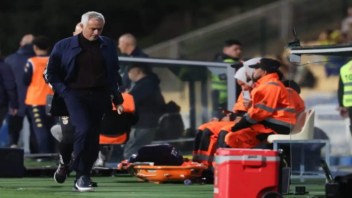 Após triunfo frente ao Estoril, José Mourinho comunicou uma decisão importante ao Benfica