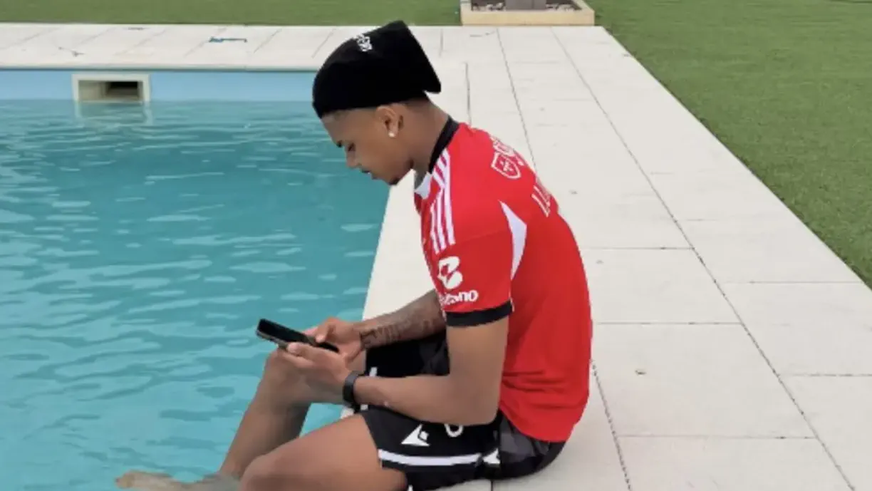 Exclusivo Glorioso 1904 - Depois da foto polémica, Benfica resolve em definitivo dossiê Saviolo