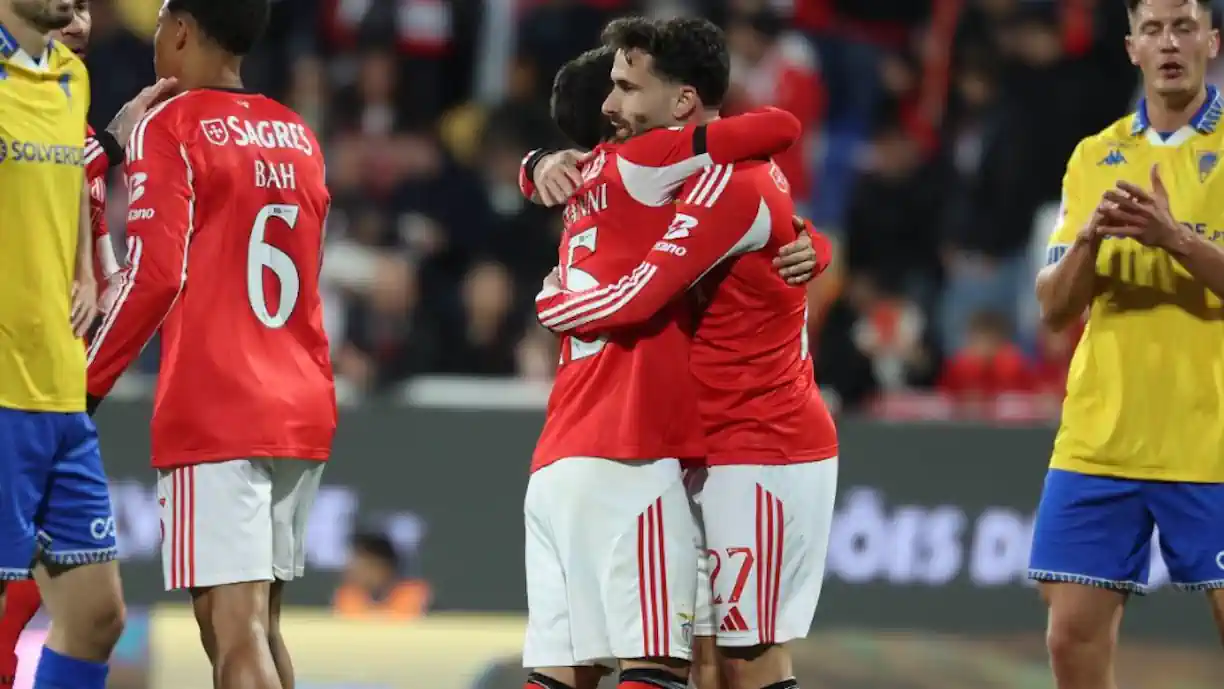 Histórico! Após marcar no Estoril - Benfica, Rafa Silva alcança feito épico