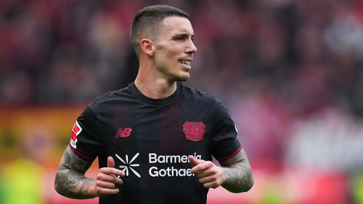 Leverkusen põe Alejandro Grimaldo à venda e define valor muito baixo pelo ex Benfica