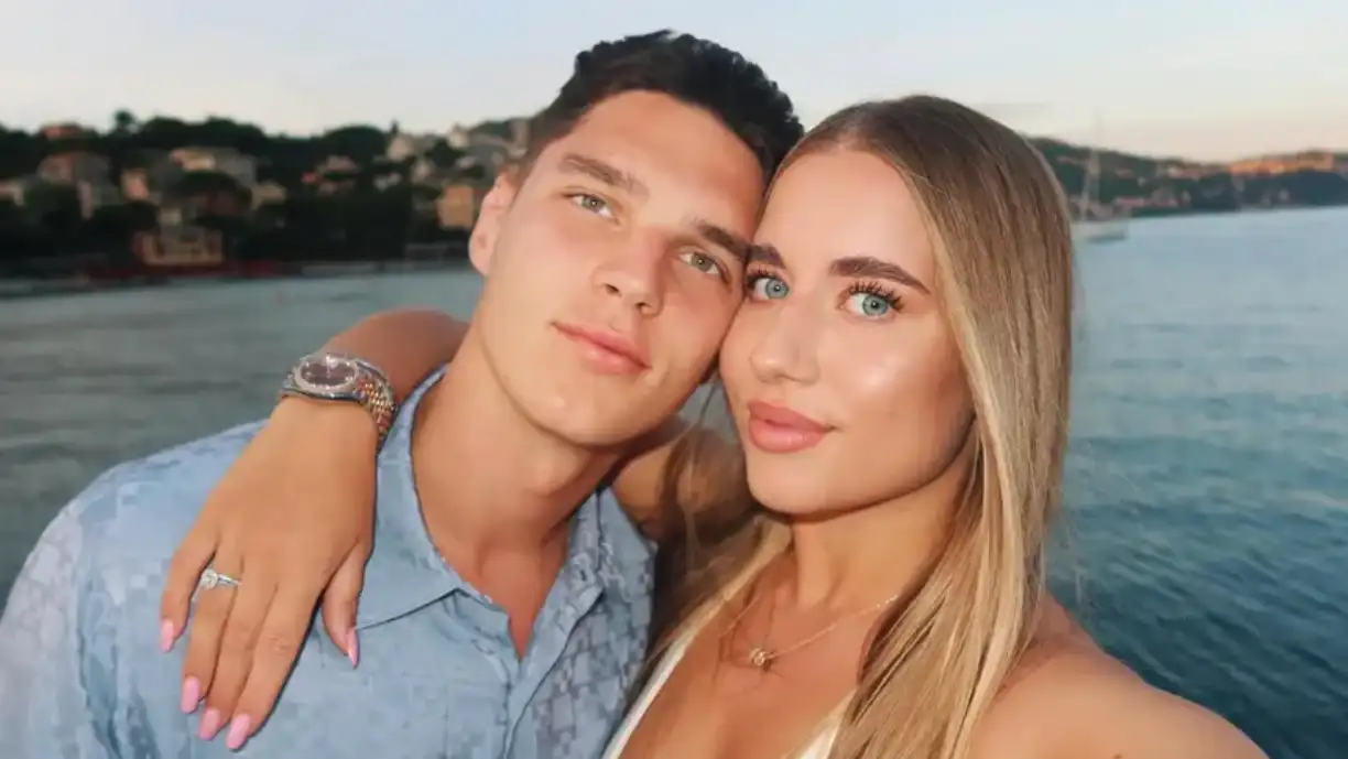 Longe do Benfica, Sudakov aproveita férias em destino paradisíaco