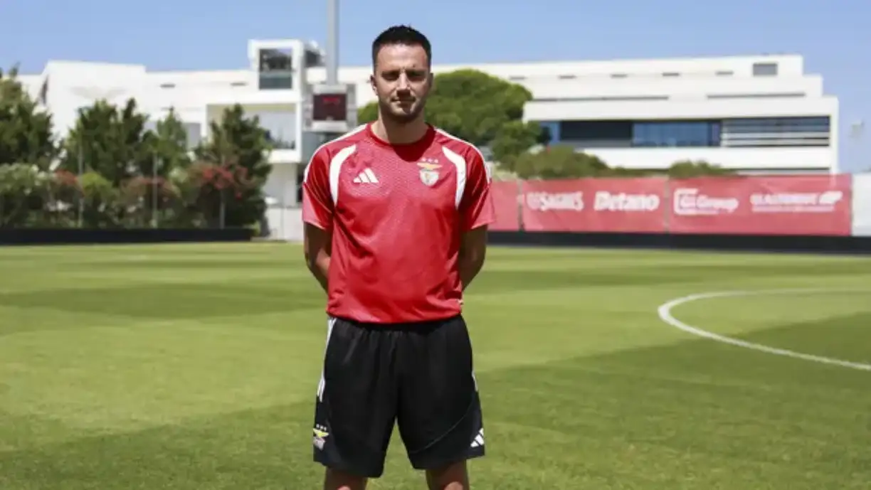Samaris regressou ao Benfica e vem com tudo para rebentar com os rivais