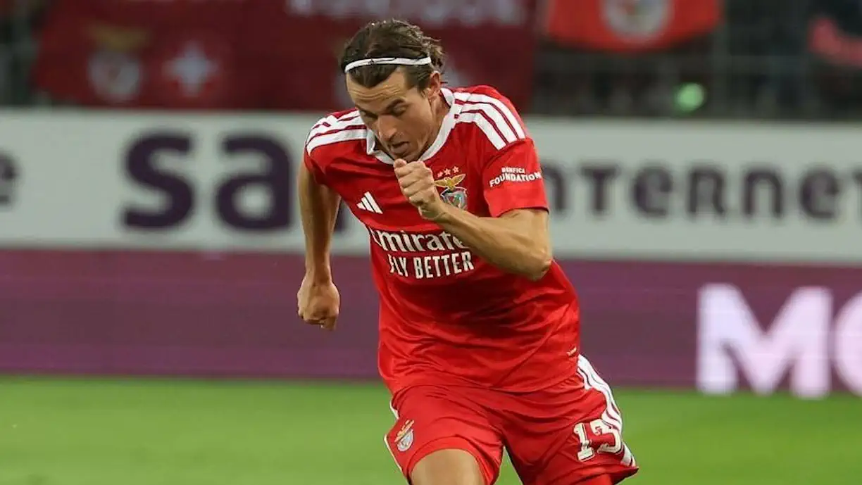 Chegada de Jakub Kaminski ao Benfica gera problemas nos bastidores das águias devido ao scouting do Clube